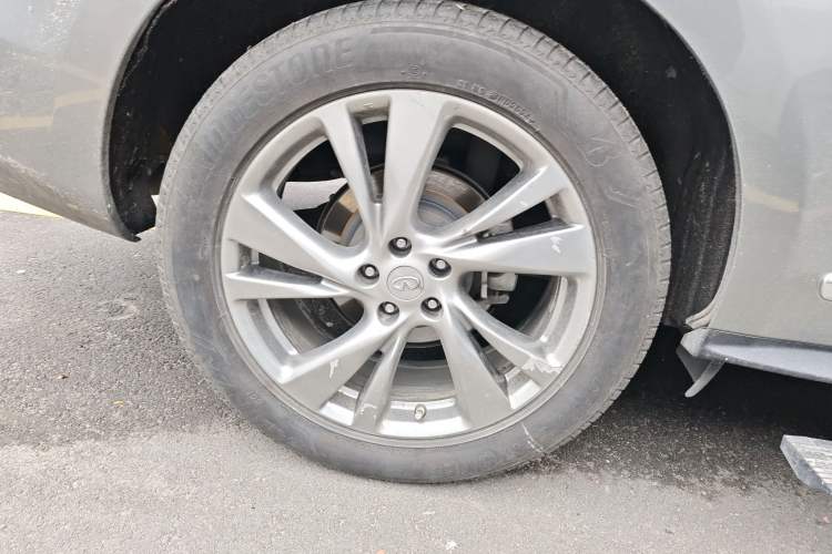 Used Infiniti QX60 2014 2.5 S/C Hybrid Two-Wheel Drive Excellence Edition Exterior 5