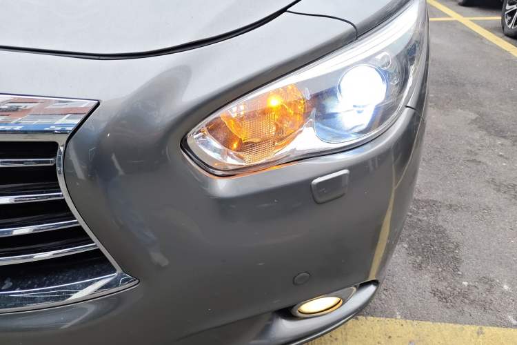 Used Infiniti QX60 2014 2.5 S/C Hybrid Two-Wheel Drive Excellence Edition Left Front Headlight