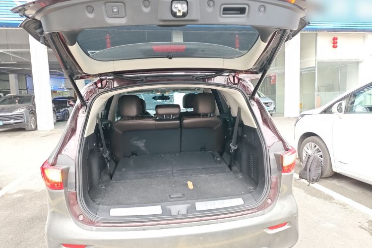 Used Infiniti QX60 2014 2.5 S/C Hybrid Two-Wheel Drive Excellence Edition Trunk