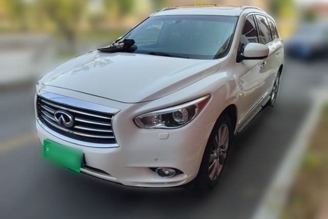 Used Infiniti QX60 Infiniti QX60, automatic dual-pane panoramic sunroof, 3.5-liter engine, seven seats.
