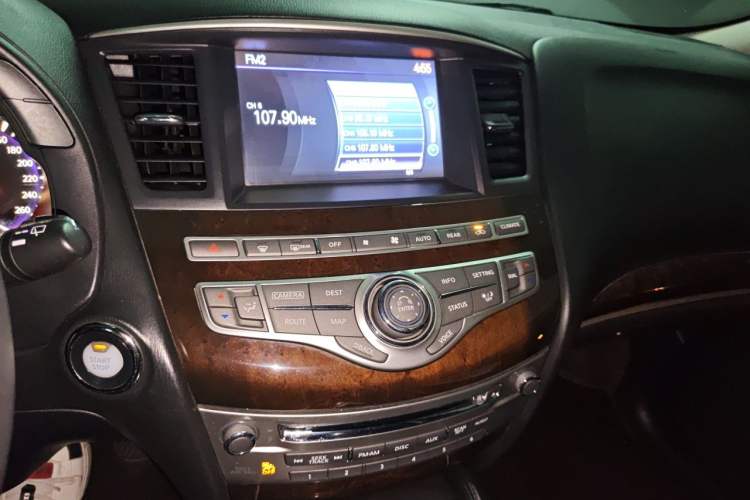 Used Infiniti QX60 2014 2.5 S/C Hybrid Two-Wheel Drive Excellence Edition Audio And AC Panel