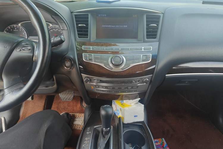 Used Infiniti QX60 2014 3.5L Two-Wheel Drive Excellence Edition Audio And AC Panel