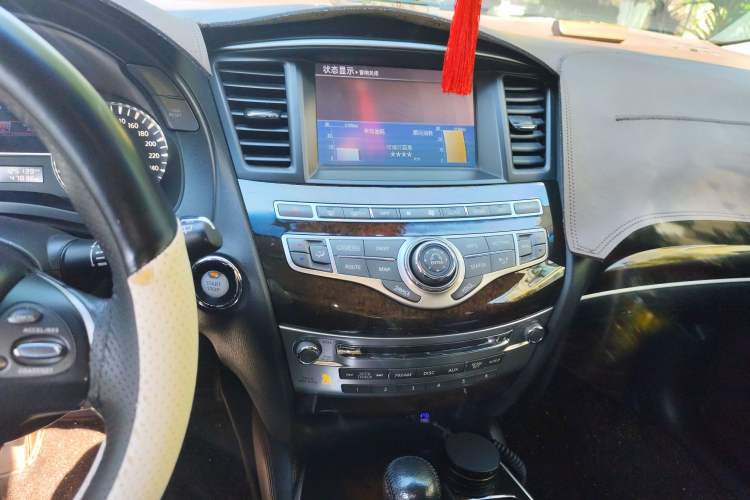 Used Infiniti QX60 2014 2.5 S/C Hybrid Two-Wheel Drive Excellence Edition Audio And AC Panel