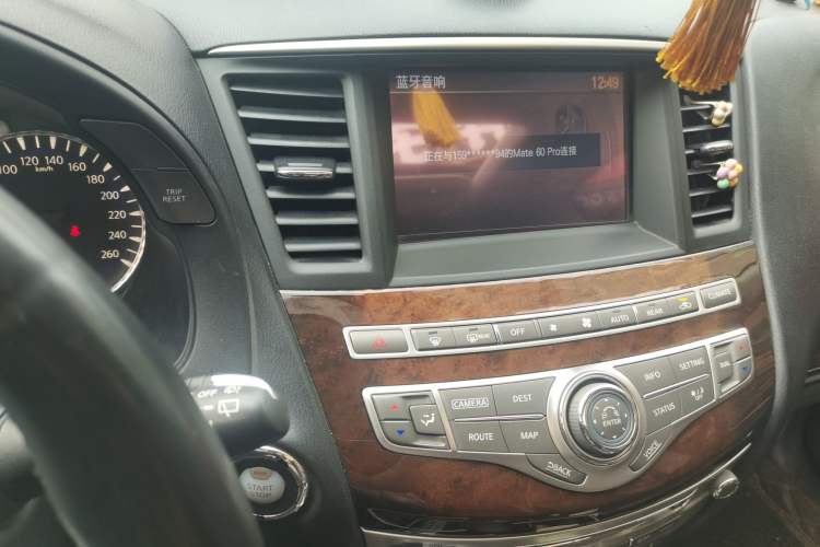 Used Infiniti QX60 2014 2.5 S/C Hybrid Two-Wheel Drive Excellence Edition Audio And AC Panel
