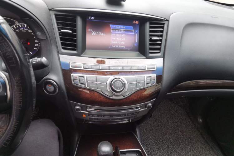 Used Infiniti QX60 2014 2.5 S/C Hybrid Two-Wheel Drive Excellence Edition Audio And AC Panel