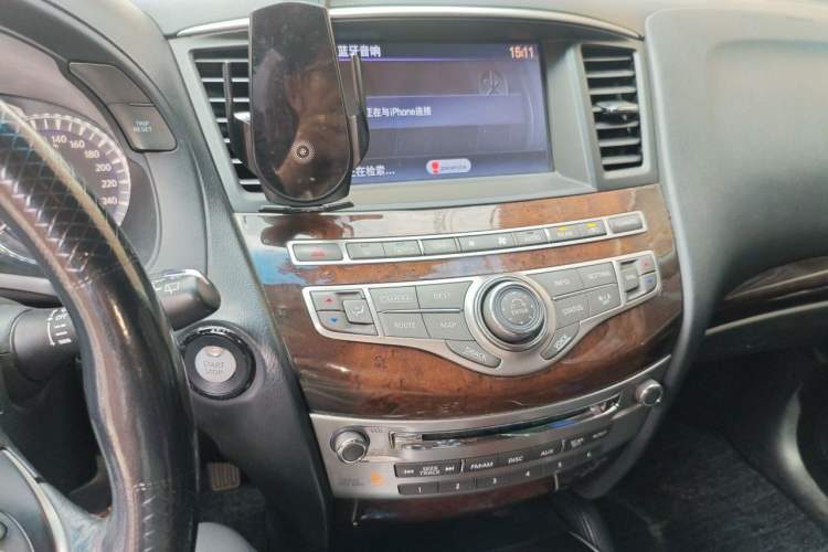 Used Infiniti QX60 2014 2.5 S/C Hybrid Two-Wheel Drive Excellence Edition Audio And AC Panel