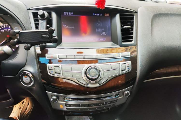 Used Infiniti QX60 2014 2.5 S/C Hybrid Two-Wheel Drive Excellence Edition Audio And AC Panel