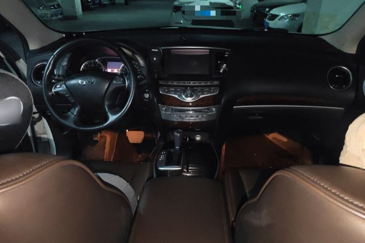 Used Infiniti QX60 2014 2.5 S/C Hybrid Two-Wheel Drive Excellence Edition Center Console