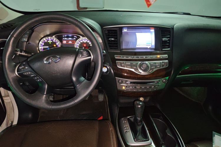 Used Infiniti QX60 2014 2.5 S/C Hybrid Two-Wheel Drive Excellence Edition Center Console