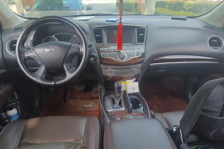 Used Infiniti QX60 2014 3.5L Two-Wheel Drive Excellence Edition Center Console