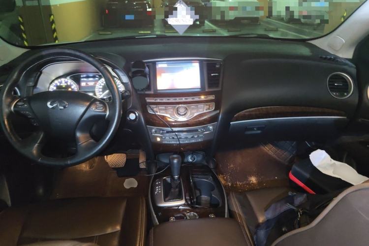 Used Infiniti QX60 2014 2.5 S/C Hybrid Two-Wheel Drive Excellence Edition Center Console