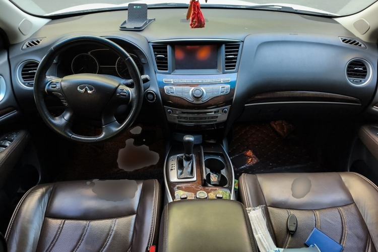 Used Infiniti QX60 2014 2.5 S/C Hybrid Two-Wheel Drive Excellence Edition Center Console
