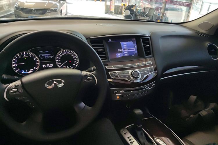 Used Infiniti QX60 2014 2.5 S/C Hybrid Two-Wheel Drive Excellence Edition Center Console