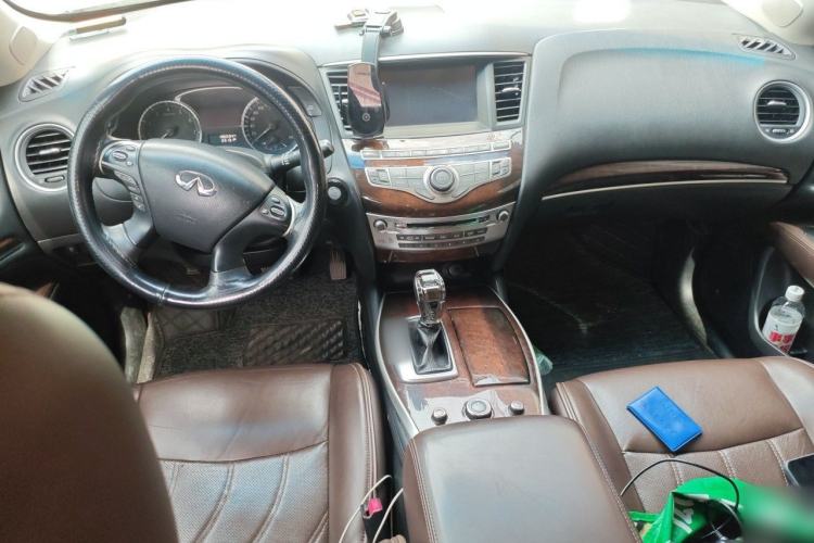 Used Infiniti QX60 2014 2.5 S/C Hybrid Two-Wheel Drive Excellence Edition Center Console