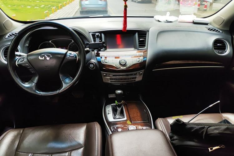 Used Infiniti QX60 2014 2.5 S/C Hybrid Two-Wheel Drive Excellence Edition Center Console