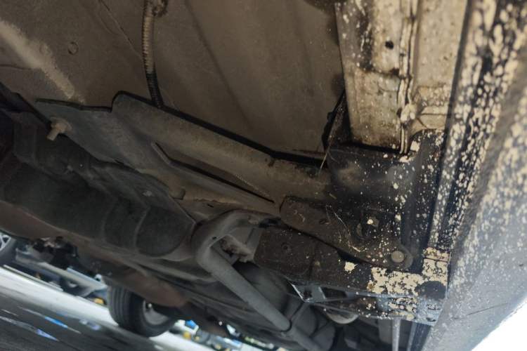 Used Infiniti QX60 2014 3.5L Four-Wheel Drive All-Terrain Version Chassis Front Left