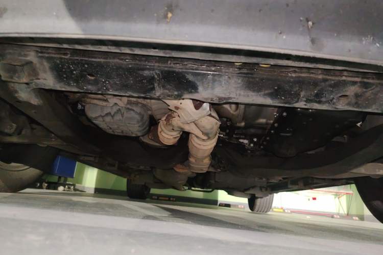 Used Infiniti QX60 2014 3.5L Four-Wheel Drive All-Terrain Version Chassis Front
