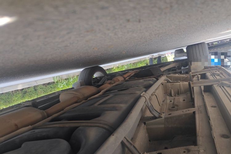 Used Infiniti QX60 2014 3.5L Two-Wheel Drive Excellence Edition Chassis Rear Left