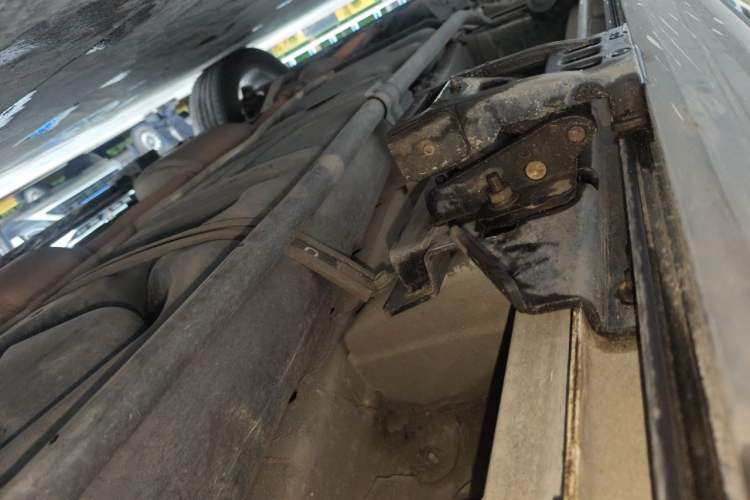 Used Infiniti QX60 2014 3.5L Four-Wheel Drive All-Terrain Version Chassis Rear Left