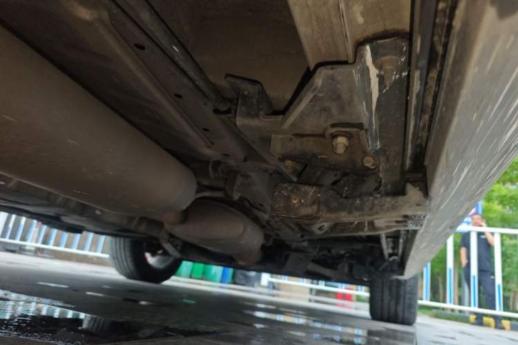 Used Infiniti QX60 2014 3.5L Four-Wheel Drive All-Terrain Version Chassis Rear Right