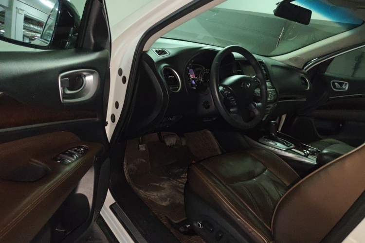 Used Infiniti QX60 2014 2.5 S/C Hybrid Two-Wheel Drive Excellence Edition Driver Seat