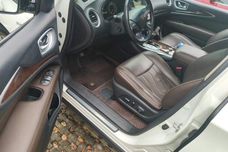 Used Infiniti QX60 2014 2.5 S/C Hybrid Two-Wheel Drive Excellence Edition Driver Seat