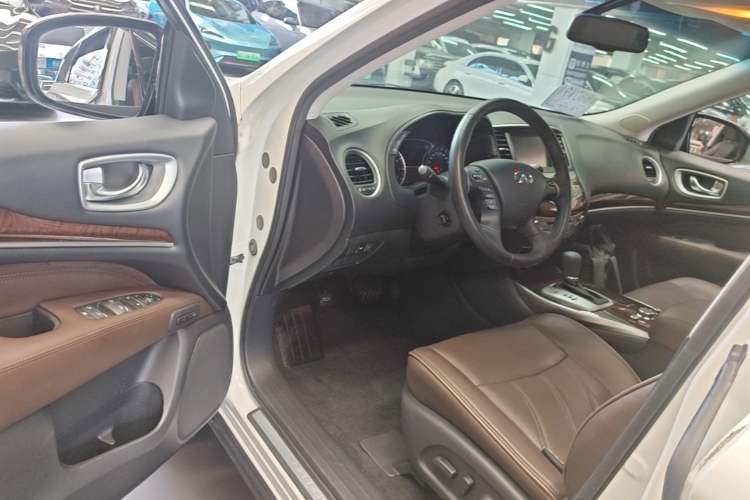 Used Infiniti QX60 2014 2.5 S/C Hybrid Two-Wheel Drive Excellence Edition Driver Seat