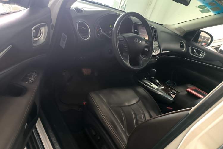 Used Infiniti QX60 2014 3.5L Two-Wheel Drive Excellence Edition Driver Seat