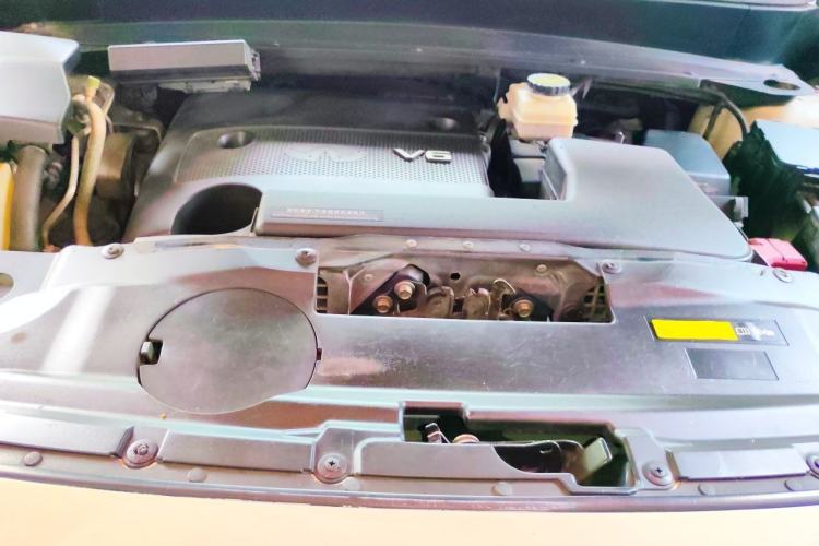 Used Infiniti QX60 2014 3.5L Four-Wheel Drive All-Terrain Version Engine Bay