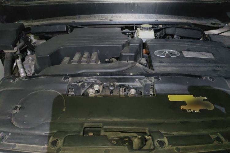 Used Infiniti QX60 2014 2.5 S/C Hybrid Two-Wheel Drive Excellence Edition Engine Bay