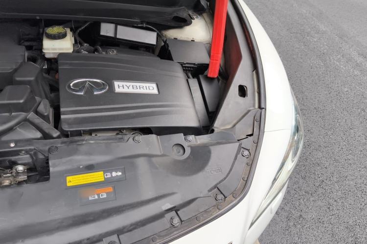 Used Infiniti QX60 2014 2.5 S/C Hybrid Two-Wheel Drive Excellence Edition Engine Bay Left