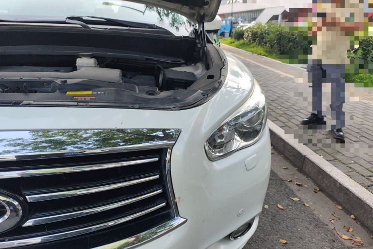 Used Infiniti QX60 2014 3.5L Two-Wheel Drive Excellence Edition Engine Bay Left