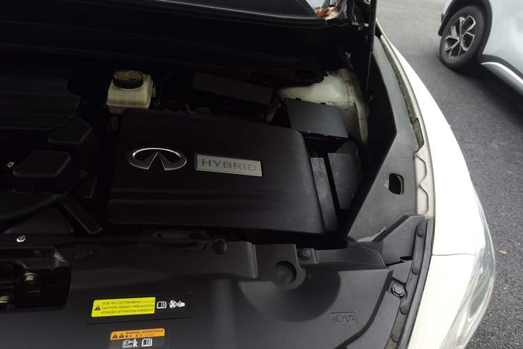 Used Infiniti QX60 2014 2.5 S/C Hybrid Two-Wheel Drive Excellence Edition Engine Bay Left