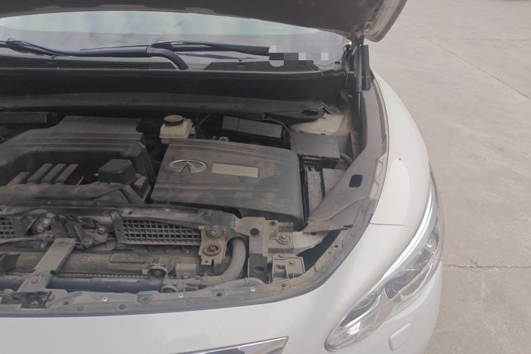 Used Infiniti QX60 2014 2.5 S/C Hybrid Two-Wheel Drive Excellence Edition Engine Bay Left