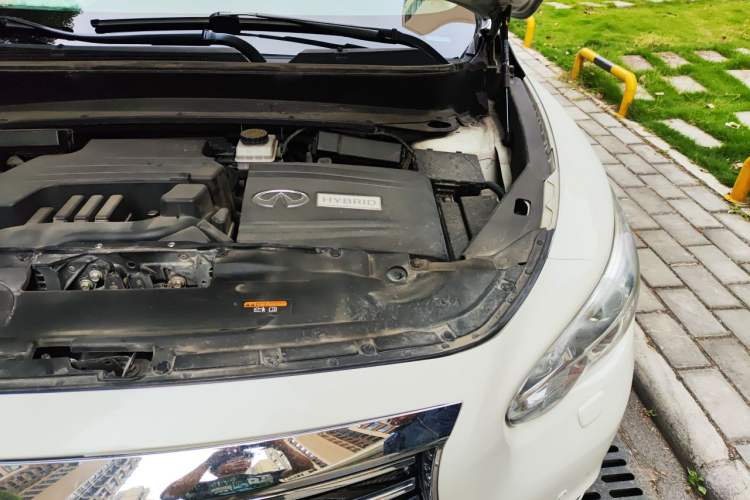 Used Infiniti QX60 2014 2.5 S/C Hybrid Two-Wheel Drive Excellence Edition Engine Bay Left