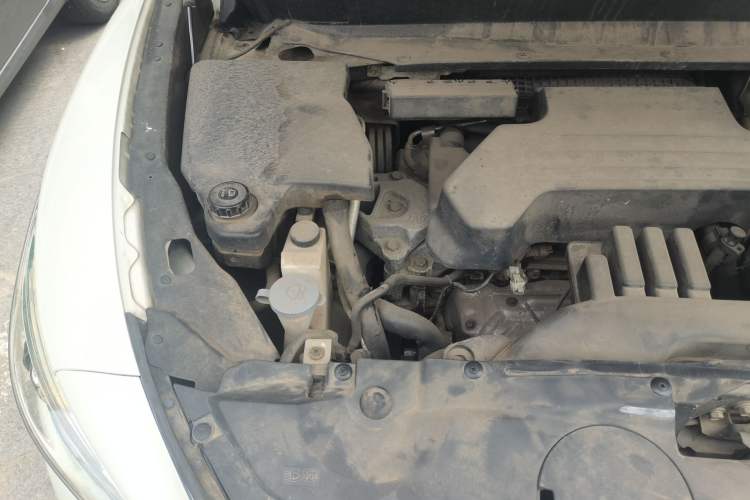 Used Infiniti QX60 2014 2.5 S/C Hybrid Two-Wheel Drive Excellence Edition Engine Bay Right