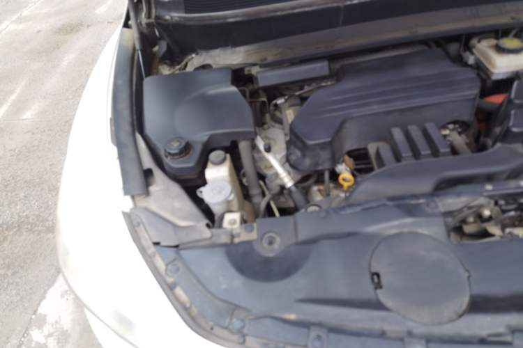 Used Infiniti QX60 2014 2.5 S/C Hybrid Two-Wheel Drive Excellence Edition Engine Bay Right
