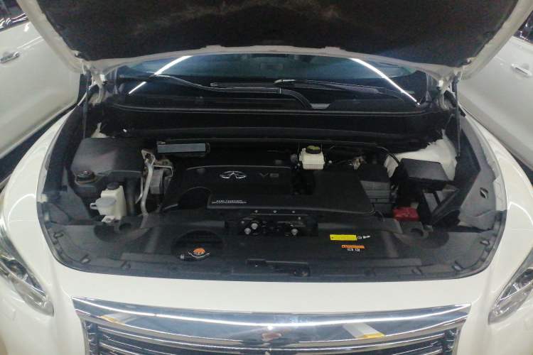Used Infiniti QX60 2014 3.5L Four-Wheel Drive All-Terrain Version Engine Bay