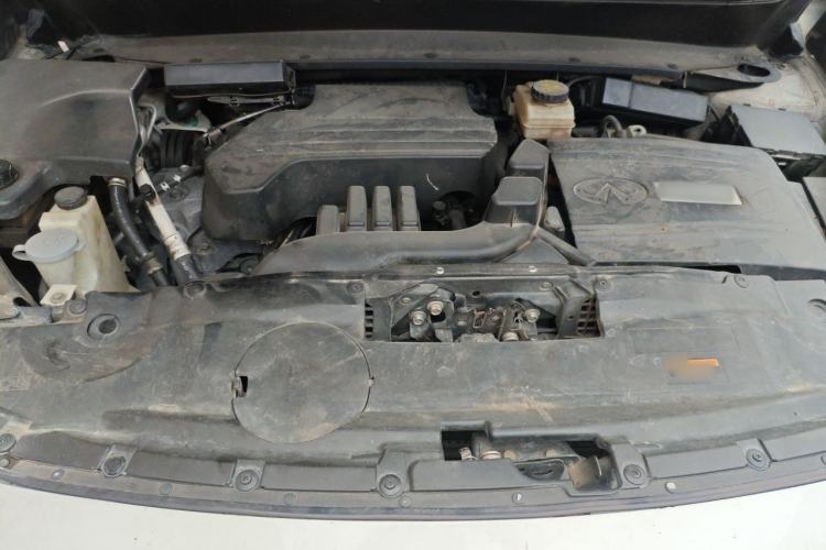 Used Infiniti QX60 2014 2.5 S/C Hybrid Two-Wheel Drive Excellence Edition Engine Bay