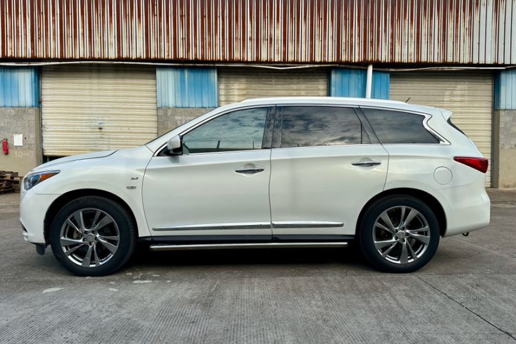 Used Infiniti QX60 2014 3.5L Four-Wheel Drive All-Terrain Version Exterior 2