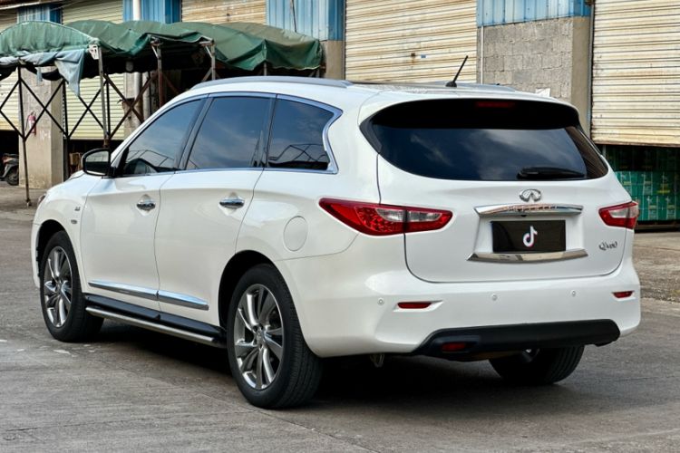 Used Infiniti QX60 2014 3.5L Four-Wheel Drive All-Terrain Version Exterior 3