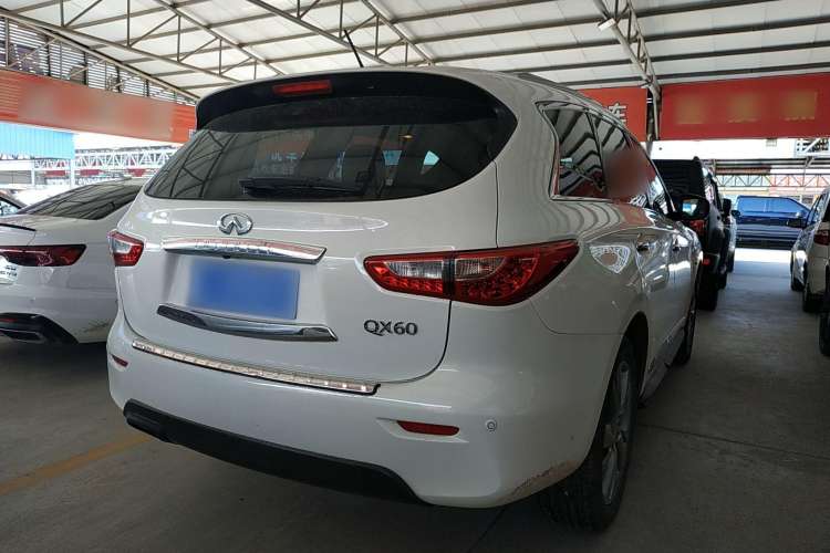 Used Infiniti QX60 2014 2.5 S/C Hybrid Two-Wheel Drive Excellence Edition Exterior 3