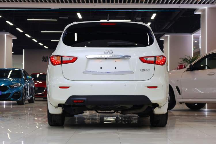 Used Infiniti QX60 2014 2.5 S/C Hybrid All-Wheel-Drive Versatile Edition Exterior 5