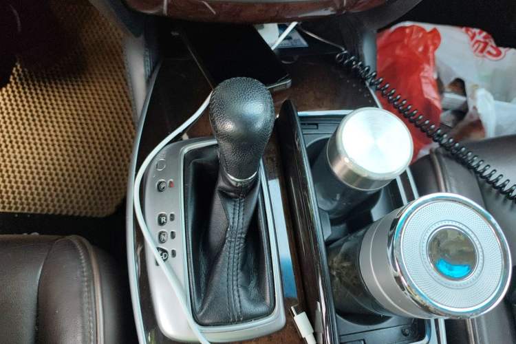 Used Infiniti QX60 2014 3.5L Two-Wheel Drive Excellence Edition Gear Lever