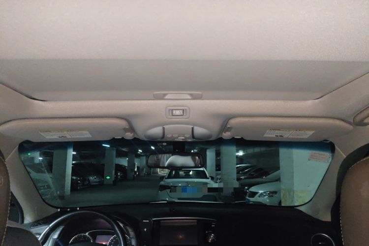 Used Infiniti QX60 2014 2.5 S/C Hybrid Two-Wheel Drive Excellence Edition Headliner