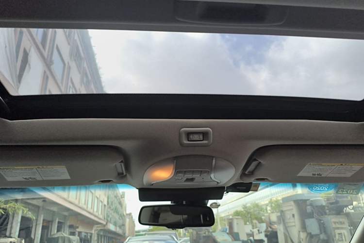 Used Infiniti QX60 2014 3.5L Four-Wheel Drive All-Terrain Version Headliner
