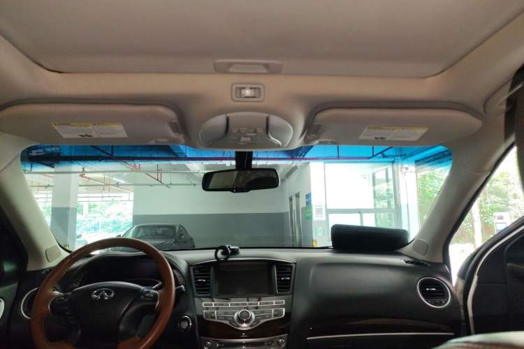 Used Infiniti QX60 2014 2.5 S/C Hybrid Two-Wheel Drive Excellence Edition Headliner