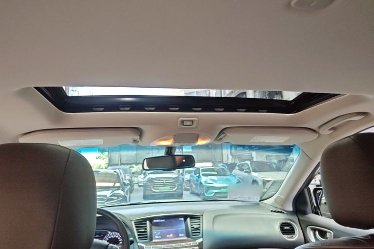 Used Infiniti QX60 2014 2.5 S/C Hybrid Two-Wheel Drive Excellence Edition Headliner