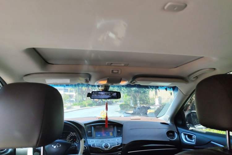 Used Infiniti QX60 2014 2.5 S/C Hybrid Two-Wheel Drive Excellence Edition Headliner