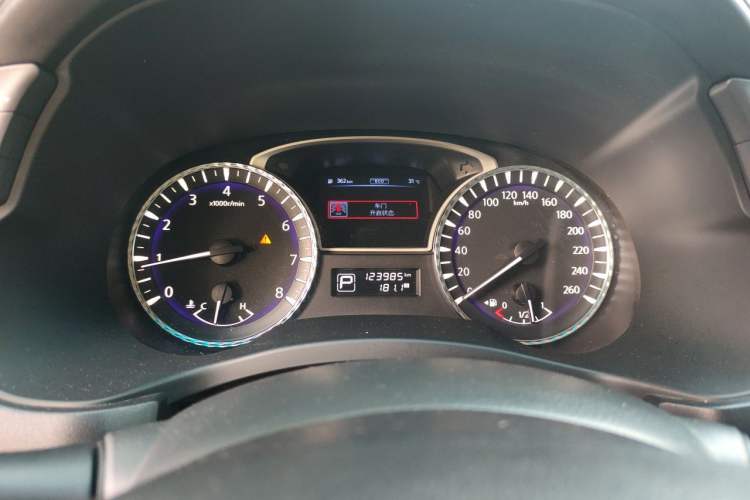 Used Infiniti QX60 2014 3.5L Two-Wheel Drive Excellence Edition Instrument Cluster
